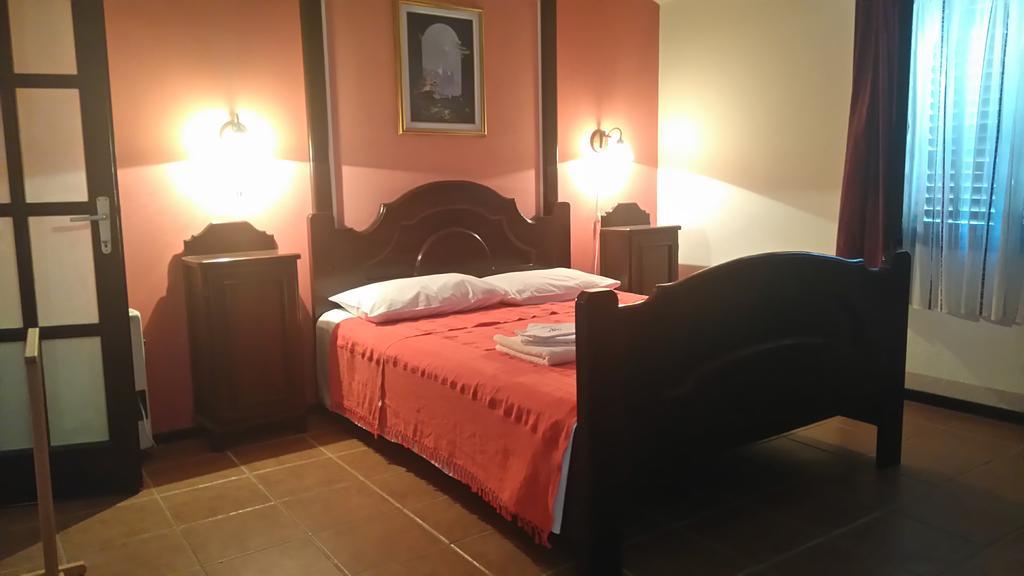 Apartments Picasso Komiza Ruang foto