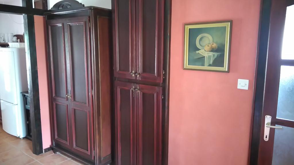 Apartments Picasso Komiza Ruang foto
