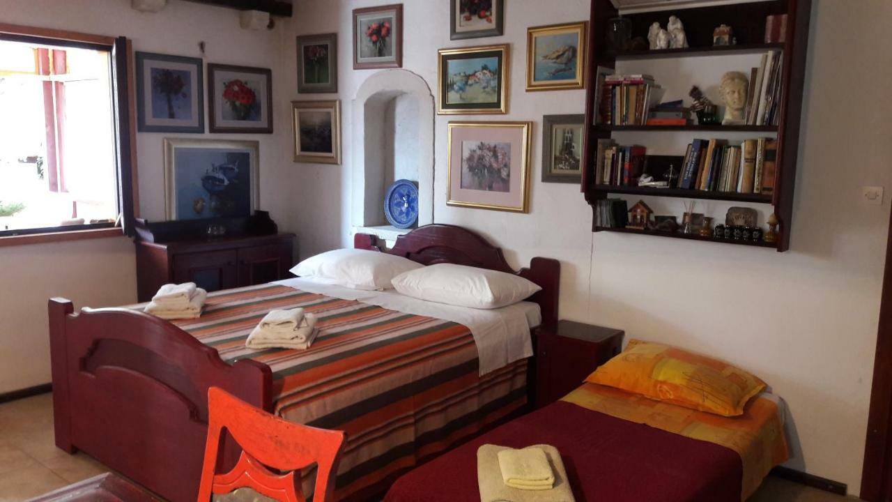 Apartments Picasso Komiza Bagian luar foto
