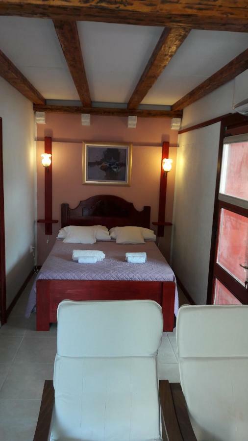 Apartments Picasso Komiza Bagian luar foto
