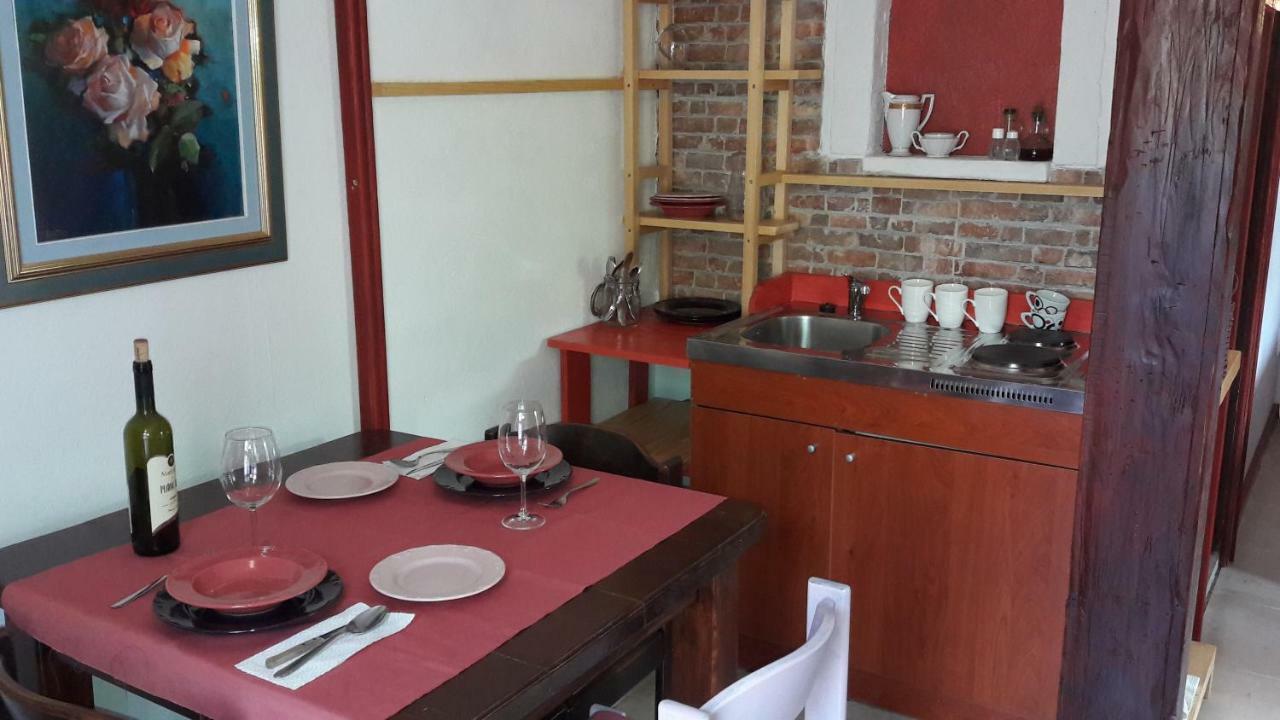 Apartments Picasso Komiza Bagian luar foto